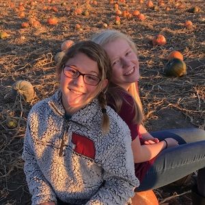 Meet your Posher, Sayge